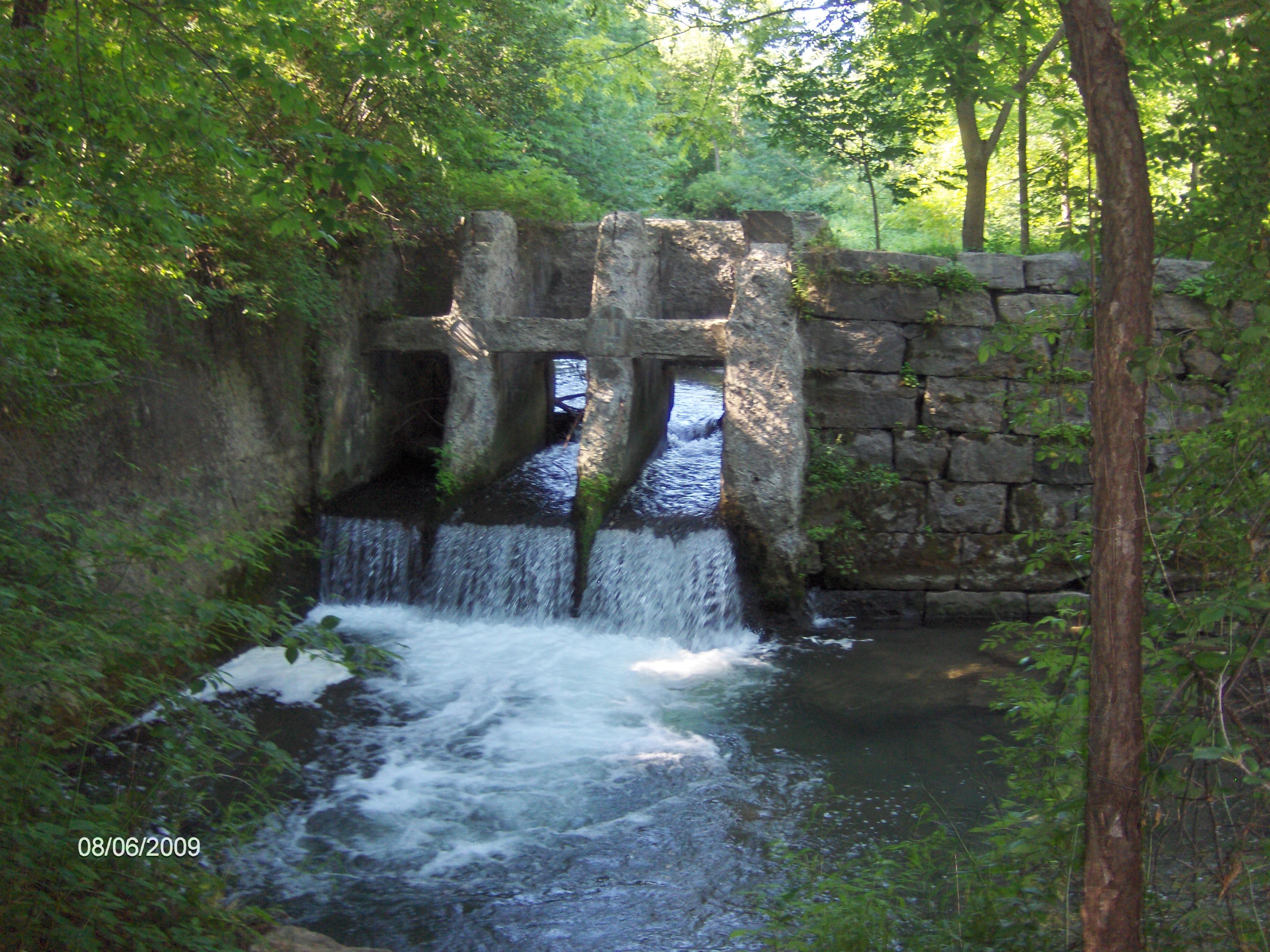 http://cnyhiking.com/HPIM8409.JPG