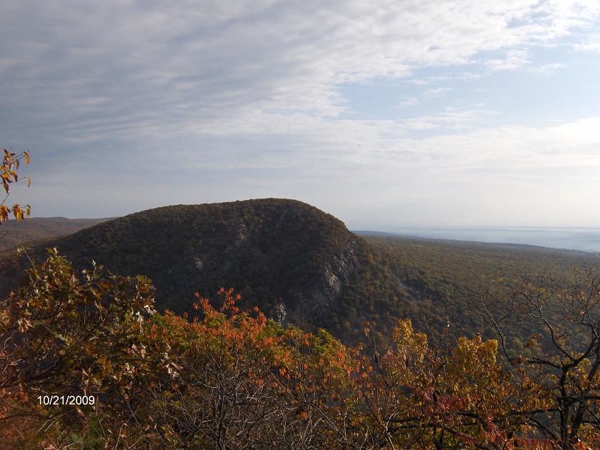 http://cnyhiking.com/DelawareWaterGap0738.JPG